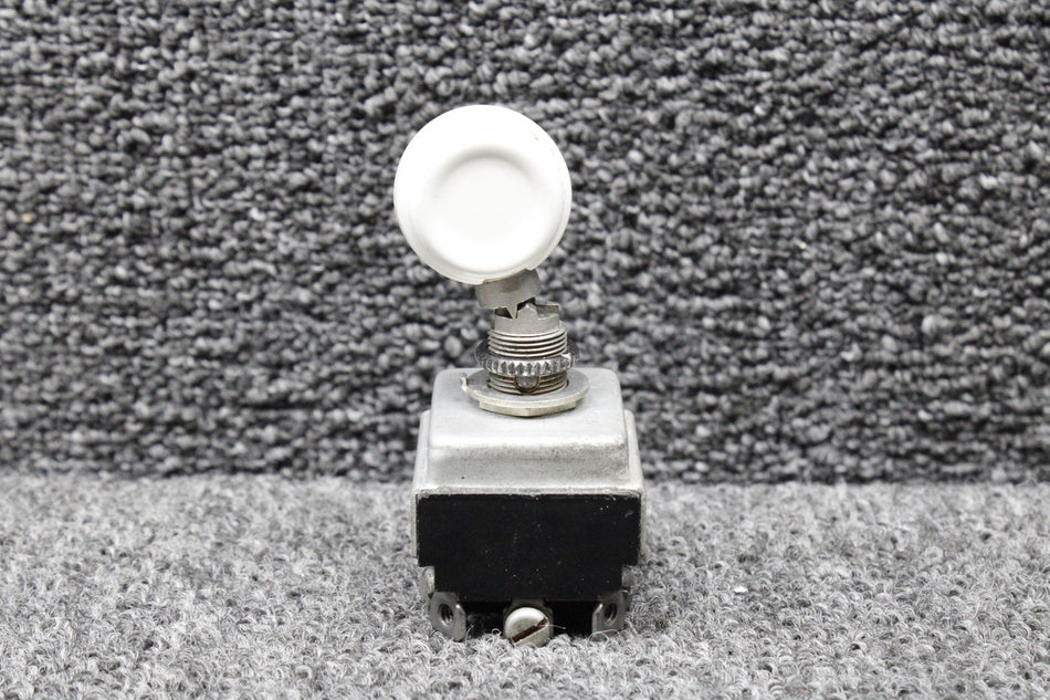 MS25127-E3 (Alt: 8859K44) Cessna T210L Landing Gear Toggle Switch
