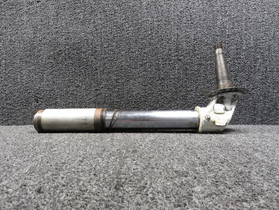 5041000-62 Cessna 320E Piston and Axle Assembly RH (Less Torque Links) (Rust)
