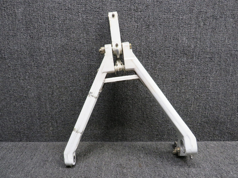 40280-000, 40280-001, 85166-003 Piper PA-31T Main Gear Drag Brace with Leg RH