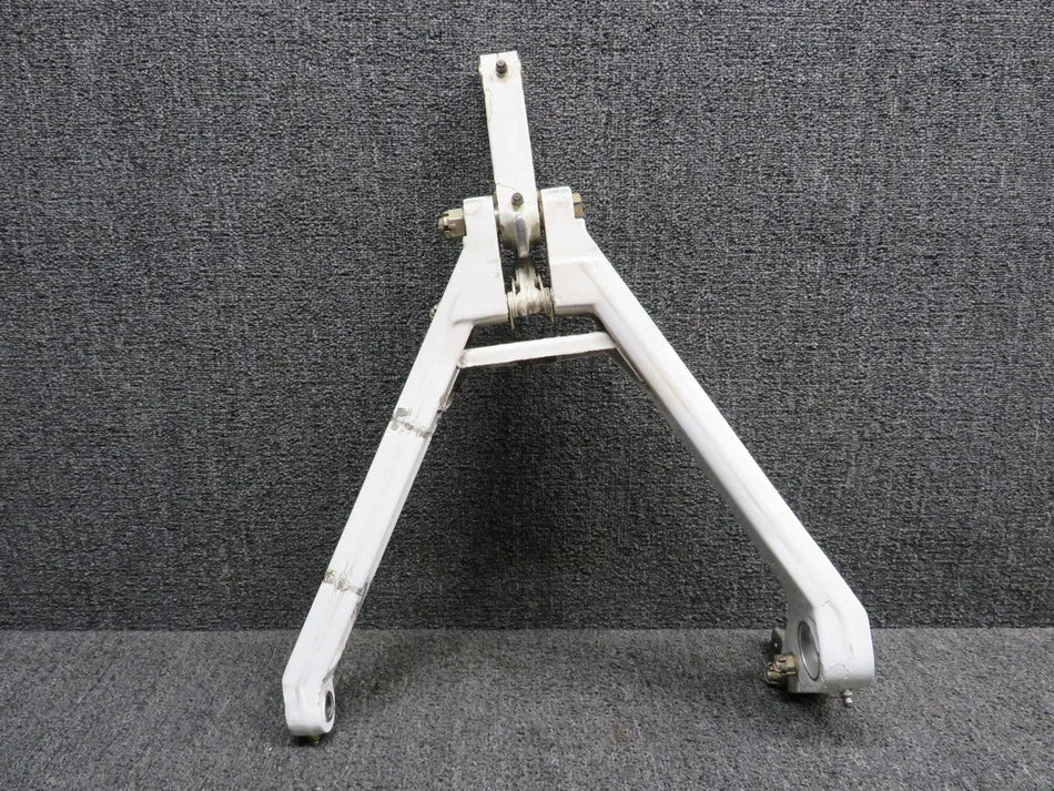 40280-000, 40280-001, 85166-003 Piper PA-31T Main Gear Drag Brace with Leg RH