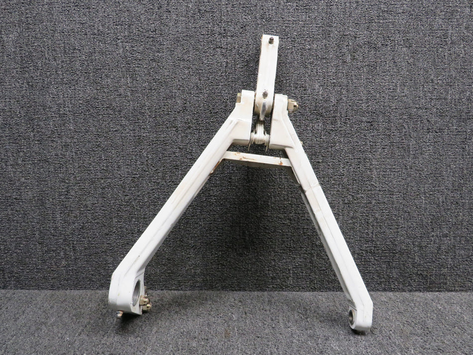 40280-000, 40280-001, 85166-002 Piper PA-31T Main Gear Drag Brace with Leg LH