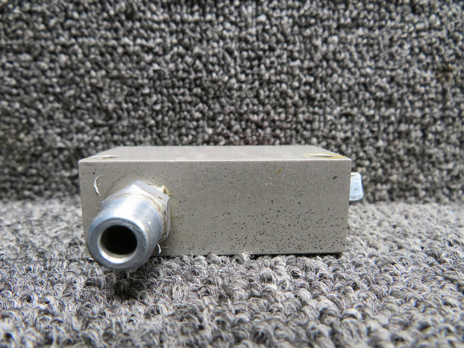 169-580001-105 (Use: 169-580001-287) Beechcraft C23 Brake Distribution Block