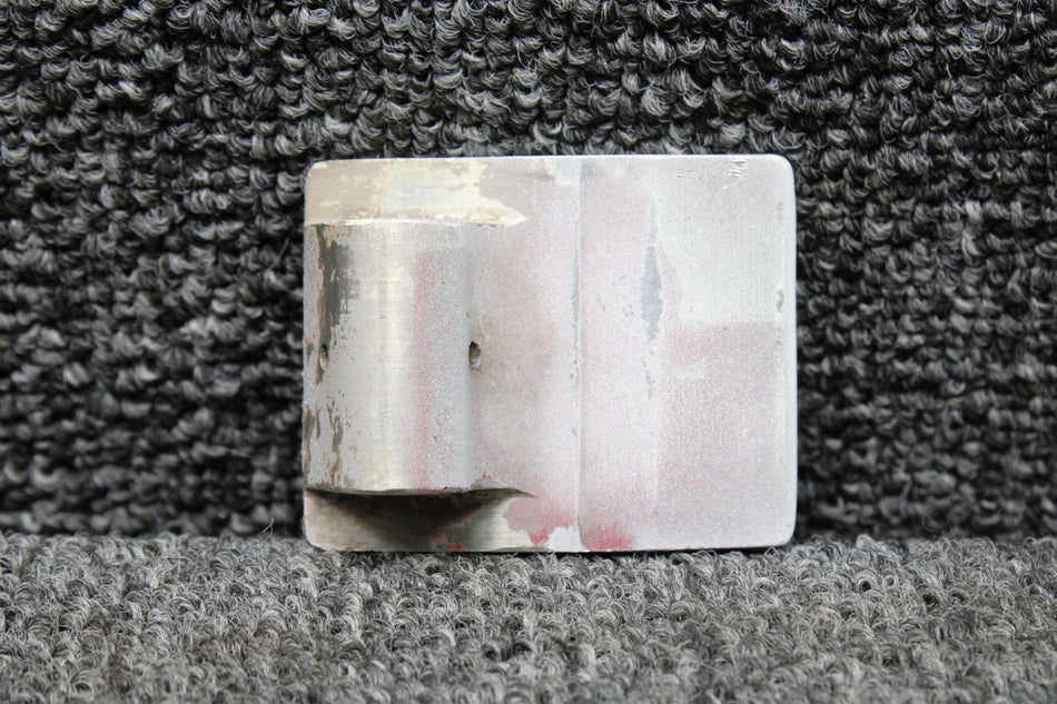 1217043-1 Cessna T210L Baggage Door Handle
