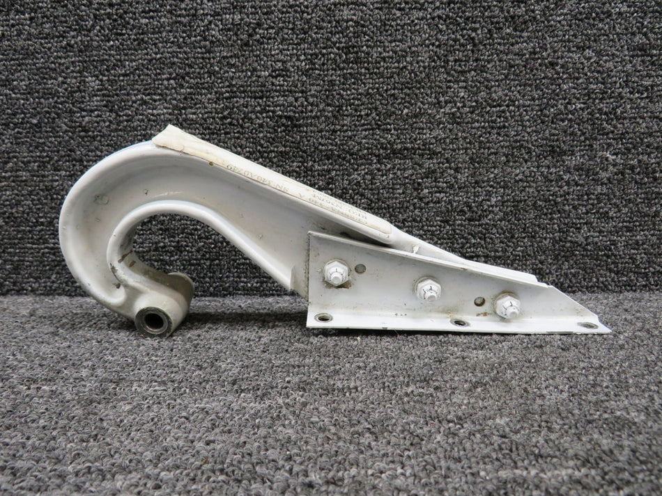 0826005-4 Cessna 340A Main Gear Door Hinge Arm with Bracket