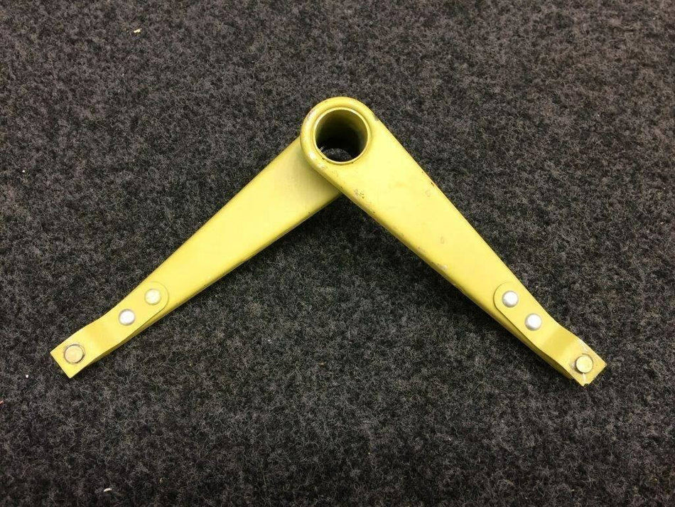 002-524018-15 Beechcraft V35B Arm Assembly Rudder Aileron Bungee Spring LH