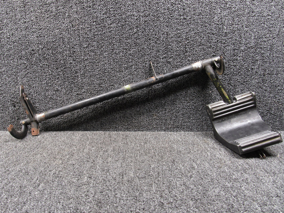 0813018-1 Cessna C310Q Rudder Pedal Bar Assembly LH Rust & Corrosion