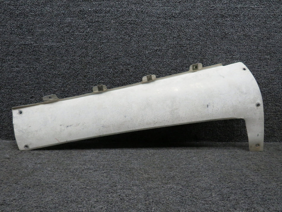 0712307-2 Cessna 182B Fairing Stabilizer Assembly RH