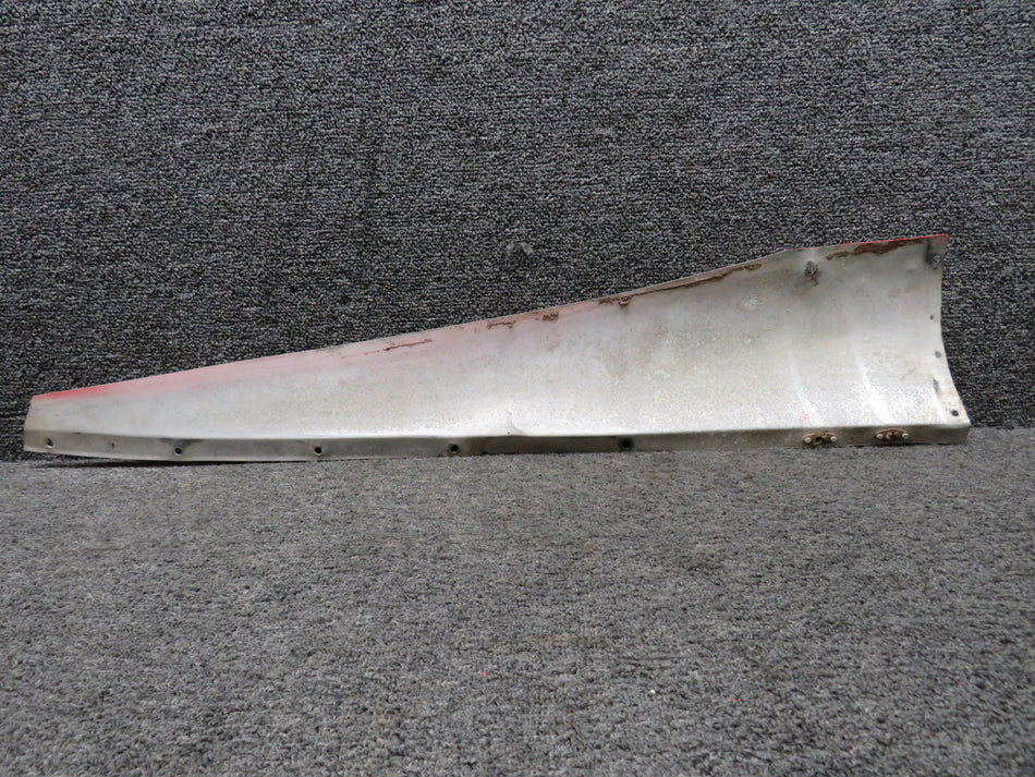 0431015-8 Cessna 152 Stabilizer Fairing Assembly RH (Striped)