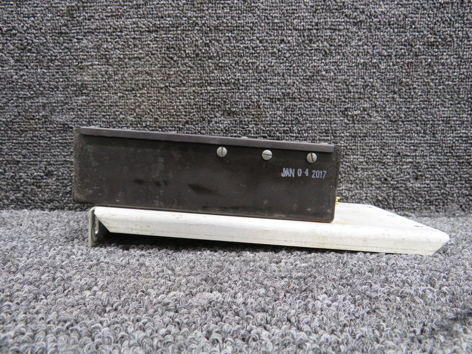 IC709-25 Edo-Aire Electronic Pitch Trim Amplifier with Mounting Bracket 14-28V