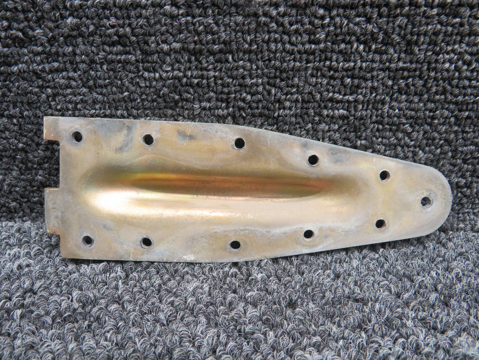 0517019-4 Cessna 172P Cabin Door Lower Hinge Aft RH