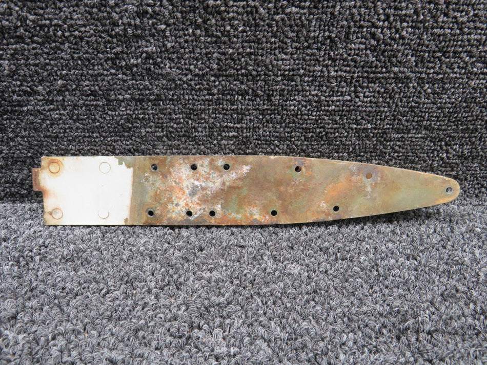 0511238-2 Cessna 172P Cabin Door Upper Hinge Aft RH (Chipped Hinge)
