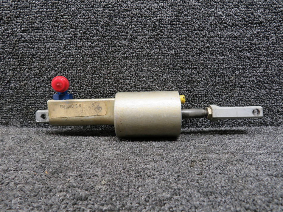 9882010-814 Cessna 172P Master Brake Cylinder (Bent Rod End)