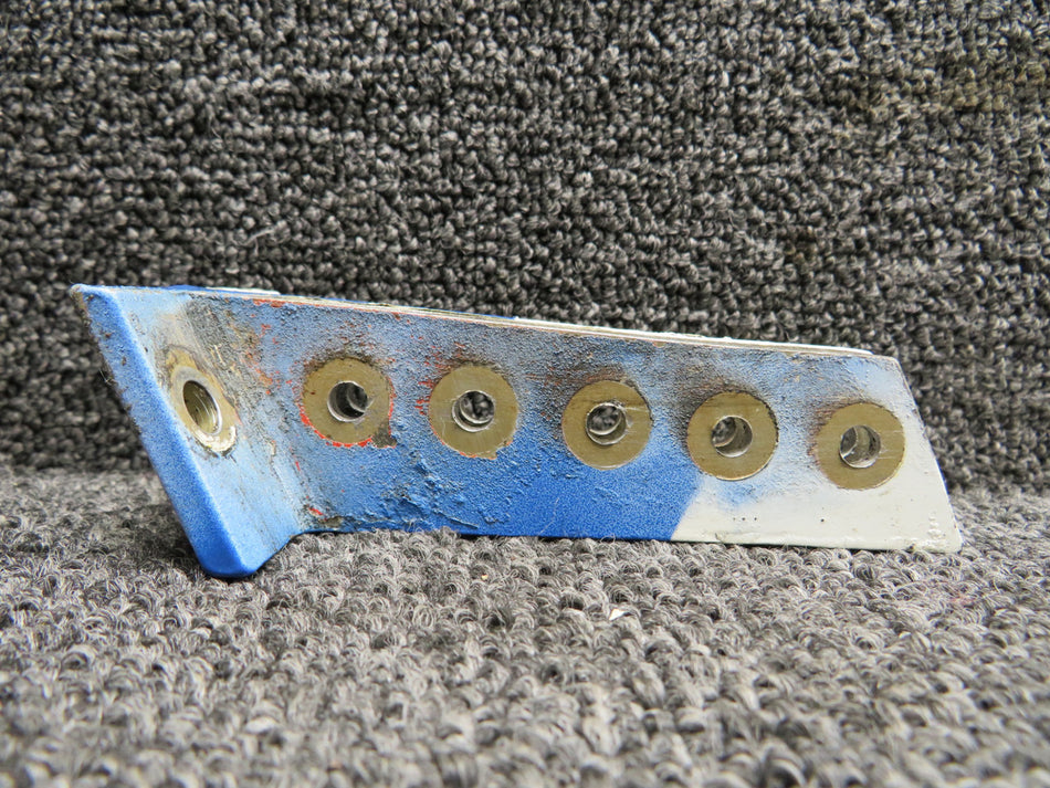 0431009-3 (Use: 0431148-1) Cessna 152 Vertical Fin Attachment Bracket