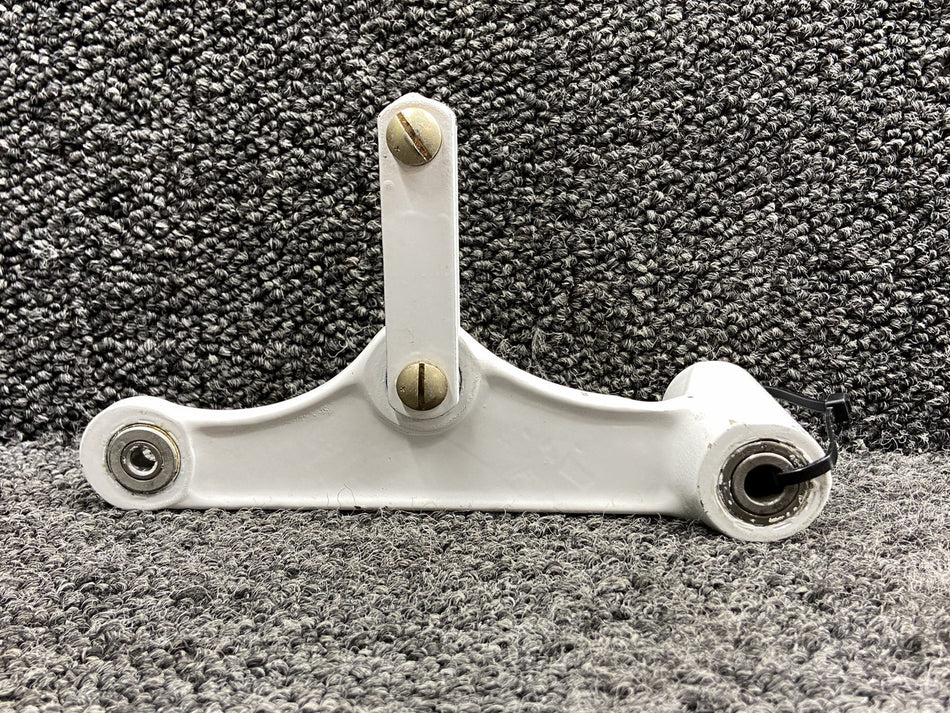 0841104-3, 0843500-28 Cessna 340A Main Gear Door Retract Bellcrank LH with Links