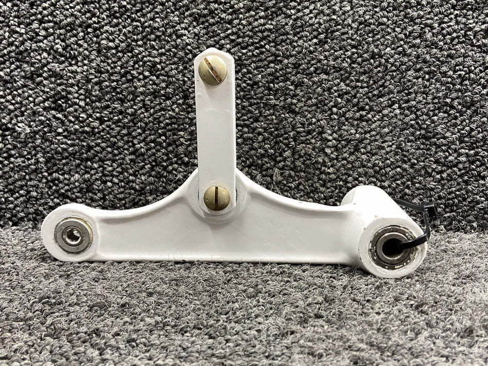 0841104-3, 0843500-28 Cessna 340A Main Gear Door Retract Bellcrank LH with Links