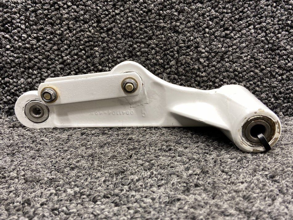 0841104-4, 0843500-28 Cessna 340A Main Gear Door Retract Bellcrank RH with Links