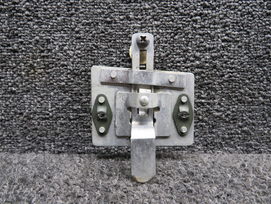 0411590-1 Cessna 172D Cabin Door Thumb Latch Assembly