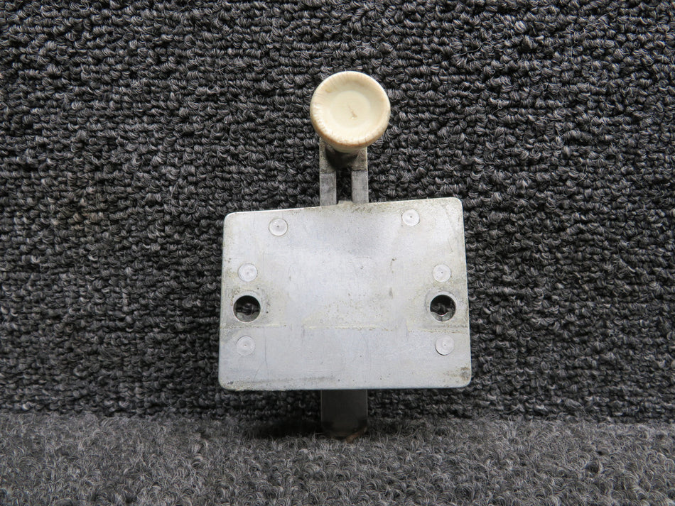 0411590-1 Cessna 172D Cabin Door Thumb Latch Assembly