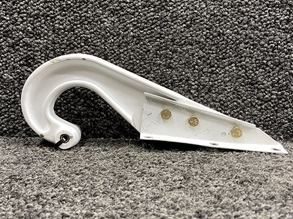 0826005-4, 5027000-41 Cessna 340A Main Gear Door Hinge Arm w Brackets LH