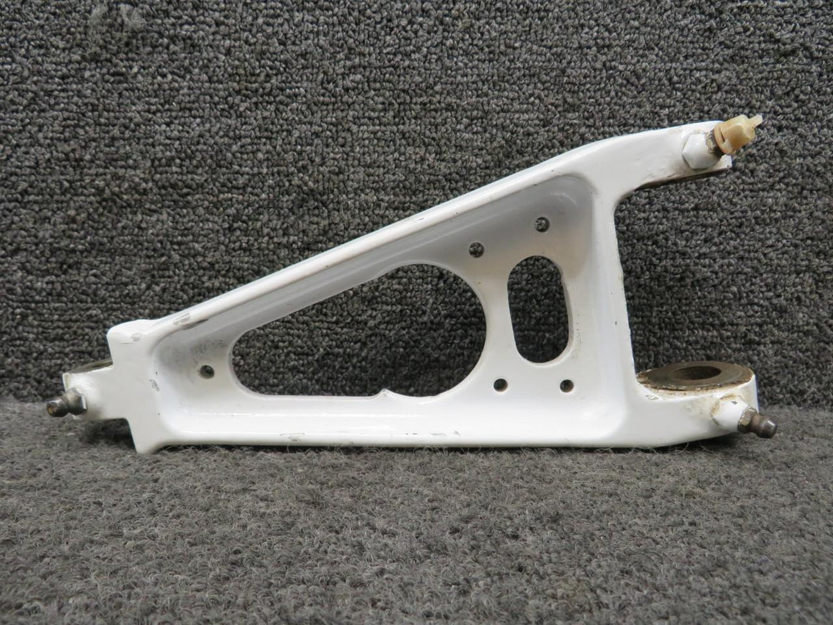 King Air 50-810032-8 Beechcraft King Air B90 Main Landing Gear Upper Knee Assembly