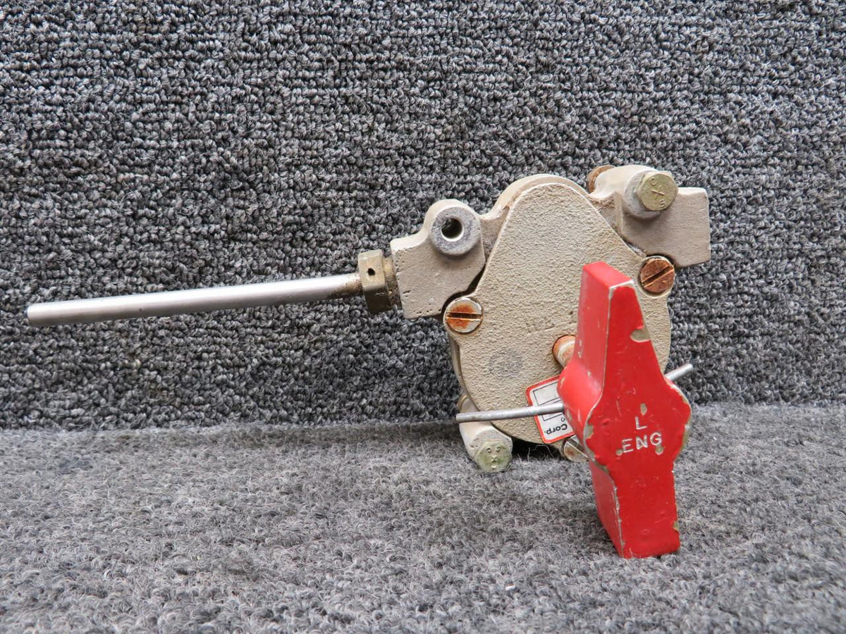 Midland Ross Corp  HE7001-7 Midland Ross Fuel Selector Valve LH