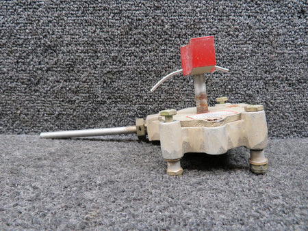 Midland Ross Corp  HE7001-7 Midland Ross Fuel Selector Valve LH