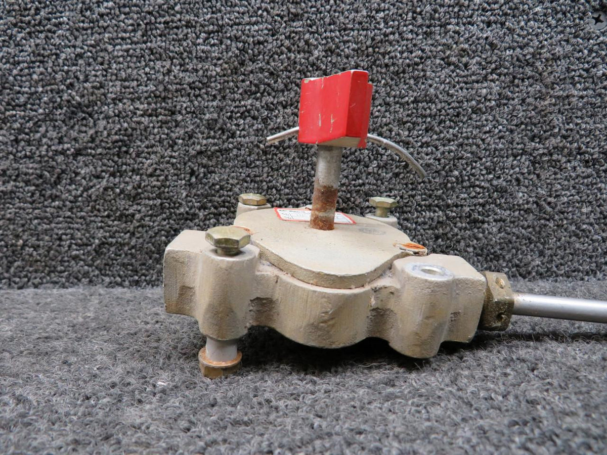Midland Ross Corp  HE7001-7 Midland Ross Fuel Selector Valve LH