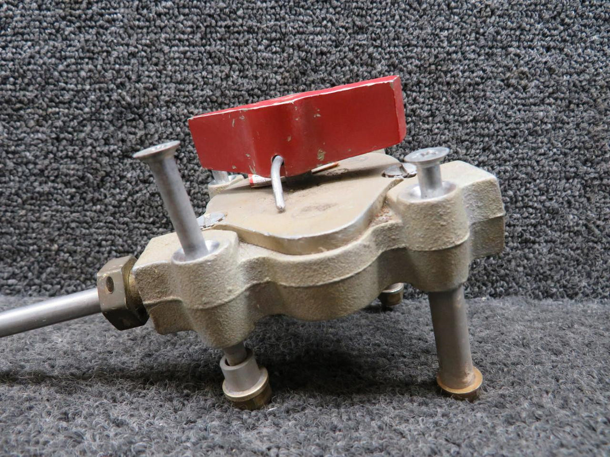 Midland Ross Corp  HE7001-5 Midland Ross Fuel Selector Valve RH
