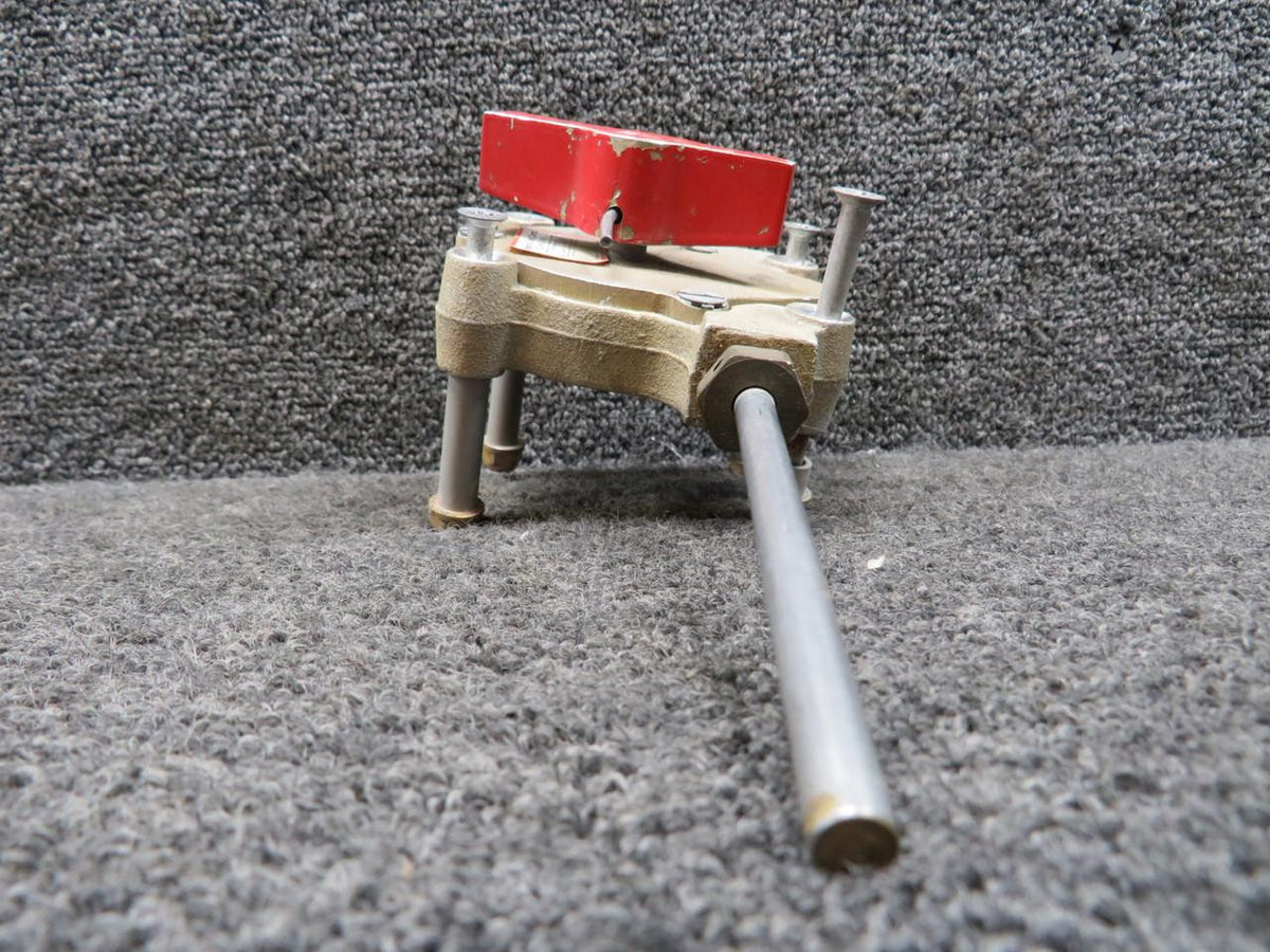 Midland Ross Corp  HE7001-5 Midland Ross Fuel Selector Valve RH