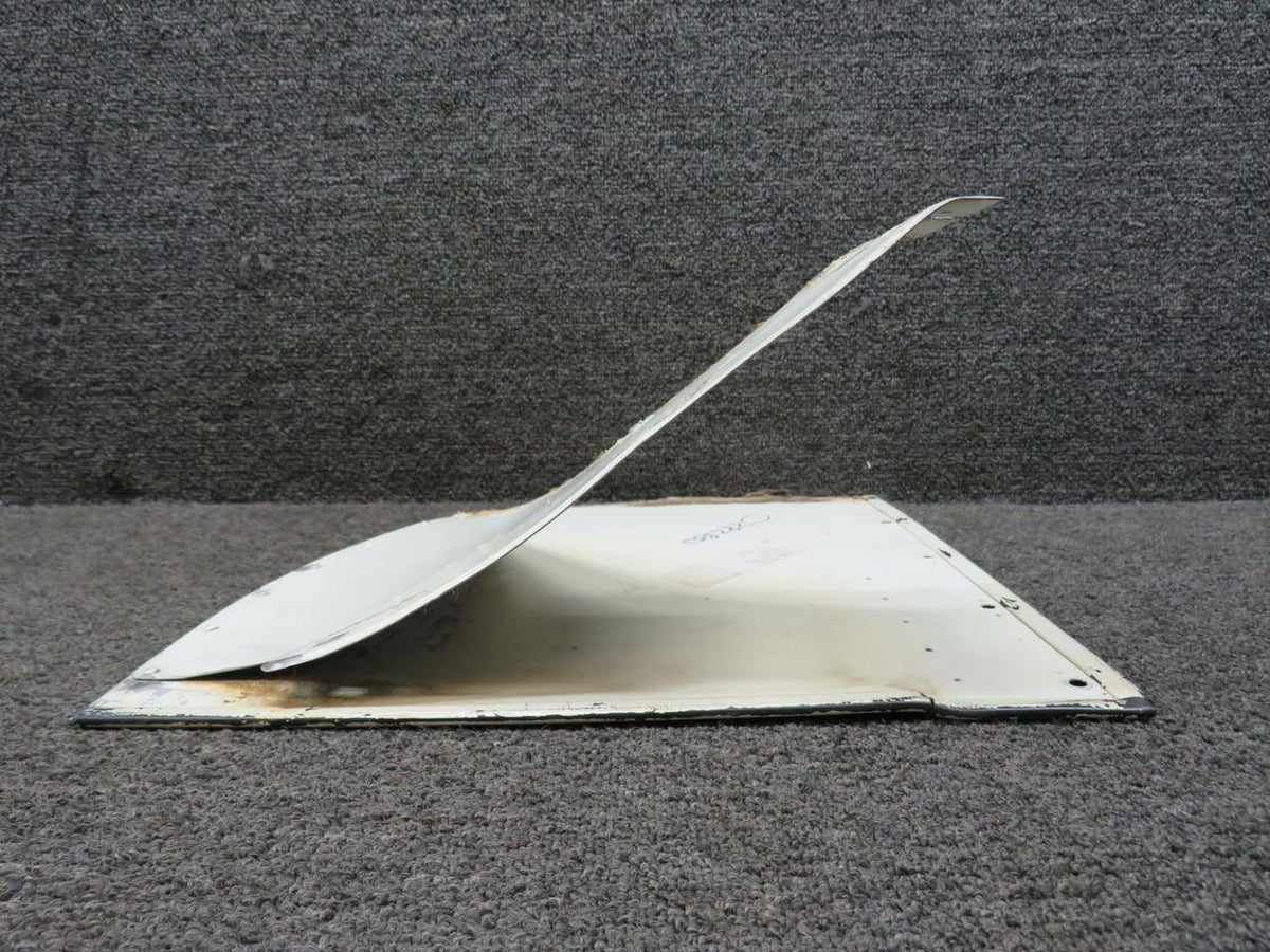 Cessna Aircraft Parts 0412032-1 Cessna 150M Fuselage to Wing Fairing Assembly
