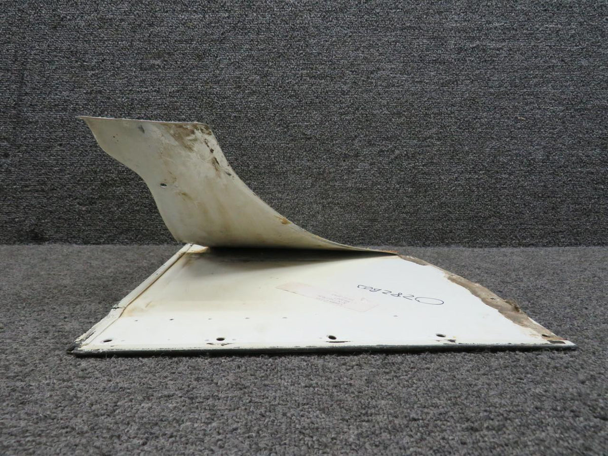 Cessna Aircraft Parts 0412032-1 Cessna 150M Fuselage to Wing Fairing Assembly