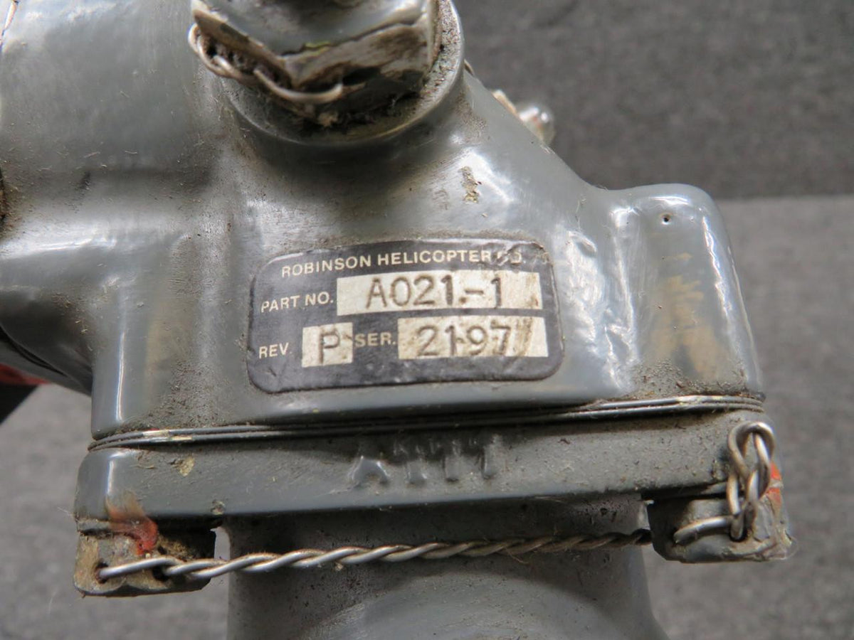 Robinson A021-1, A031-1, A030-1 Robinson Tail Rotor Gearbox with Pitch Controller and Hub