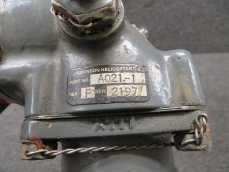 Robinson A021-1, A031-1, A030-1 Robinson Tail Rotor Gearbox with Pitch Controller and Hub