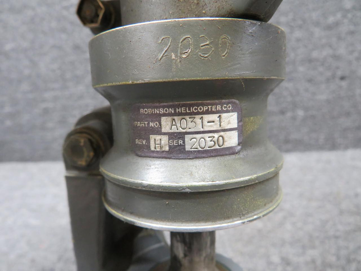 Robinson A021-1, A031-1, A030-1 Robinson Tail Rotor Gearbox with Pitch Controller and Hub