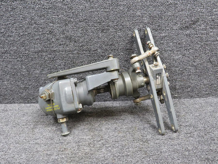 Robinson A021-1, A031-1, A030-1 Robinson Tail Rotor Gearbox with Pitch Controller and Hub