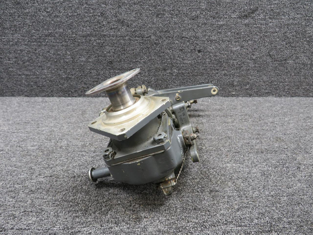 Robinson A021-1, A031-1, A030-1 Robinson Tail Rotor Gearbox with Pitch Controller and Hub