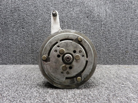 Sanden U8396 Sanden AC Compressor with Support Bracket