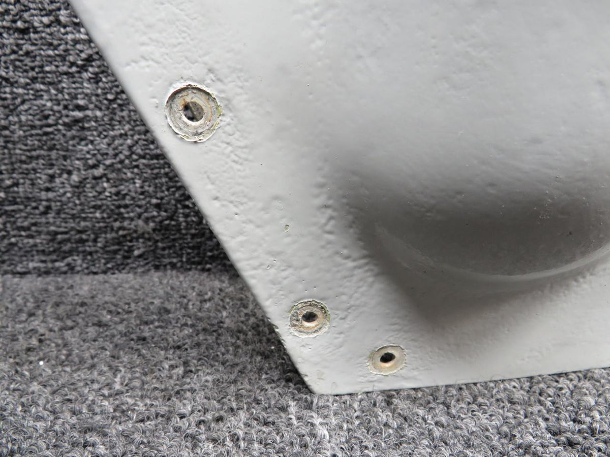 Cessna Aircraft Parts 0531007-3-791 (Use: 0531007-3) Cessna 172D Rotating Beacon Tip