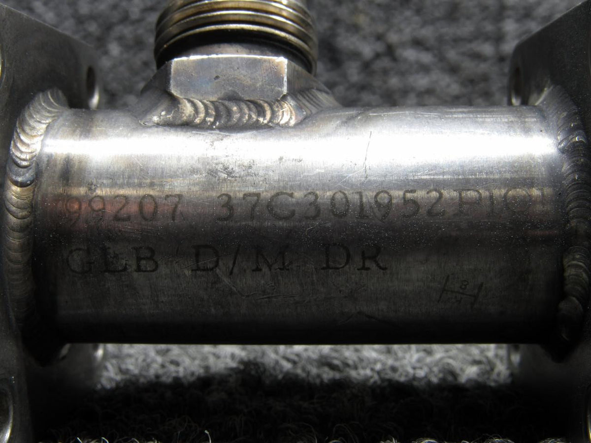 No Brand 37C301952P101 Fuel Adapter Valve