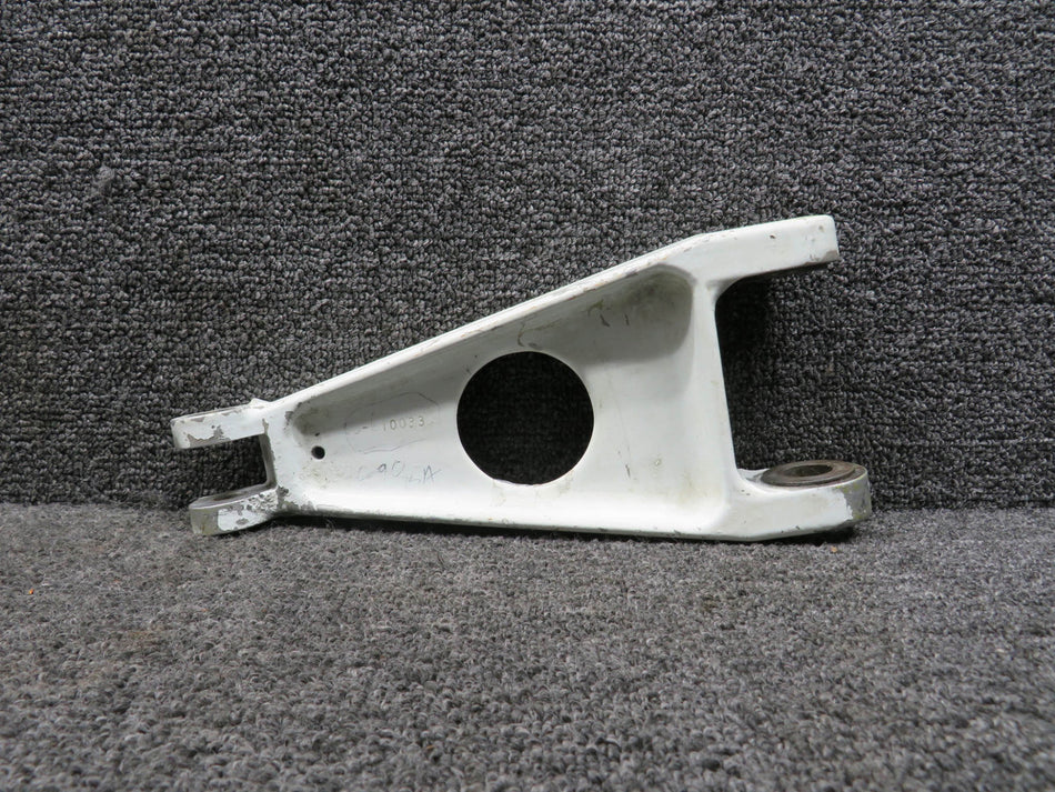 50-810032-4 (Use: 50-810032-12) Beech KA C90 Main Landing Gear Lower Torque Knee
