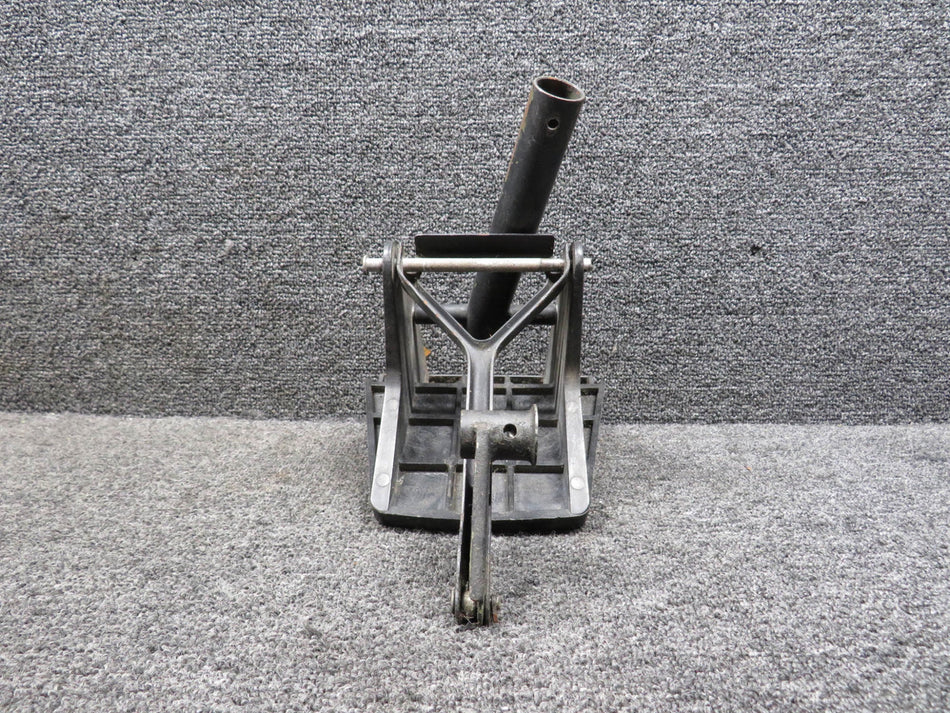 0413578-1 Cessna 152 Rudder Pedal Assembly w Arm and Link LH (Rusted Arm)