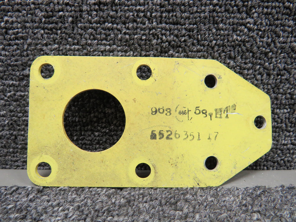 5526351-17 Cessna 500 Filter Mount LH or RH (Bent)