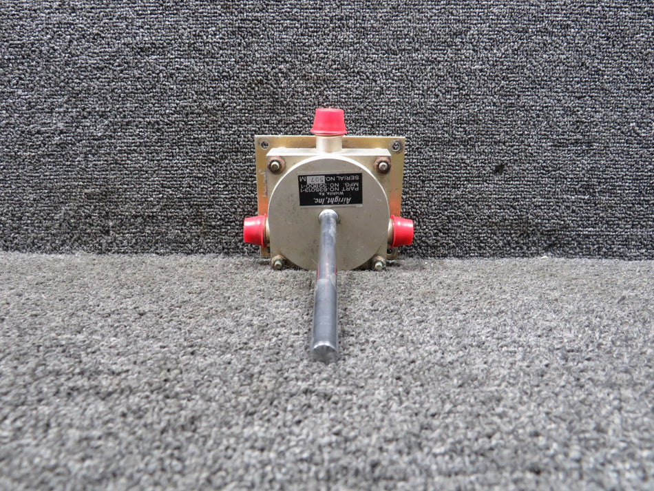 32800-1 (Alt: 635013-1) Airight Fuel Selector Valve with Shaft