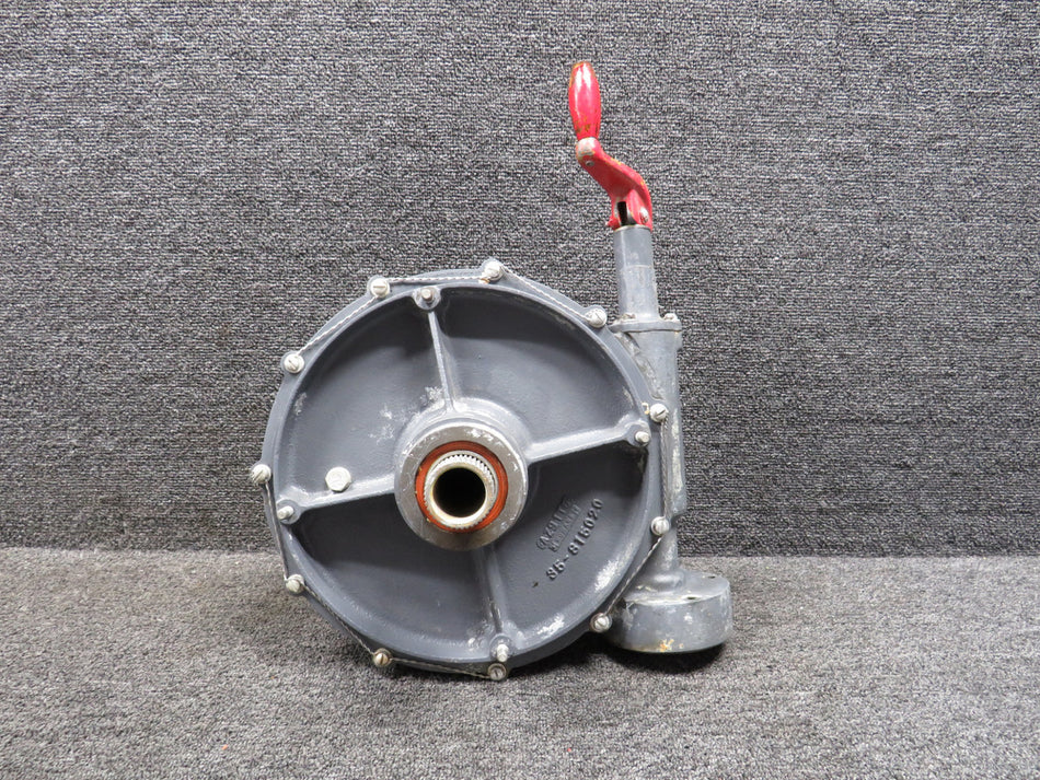 35-810075-5 Beechcraft A33 Landing Gear Actuator Assembly Minus Arm