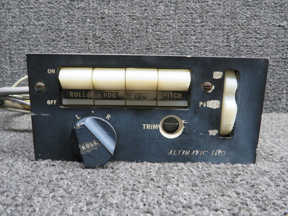 Piper PA32RT-300T Altimatic IIIC Roll Trim Pitch Autopilot Controller (Volts: 14)