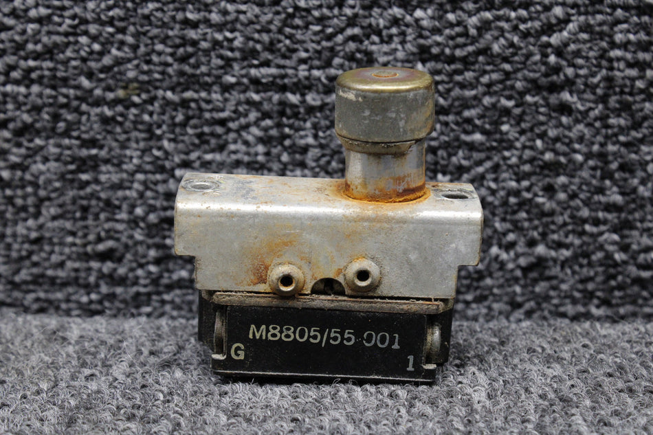 M8805-55-001 Cutler Hammer Microswitch (Core)