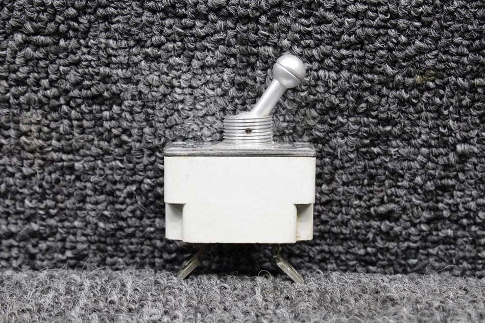 7270-1-15 (Alt: MS24509-A-15) Klixon Breaker Toggle Switch (Core)