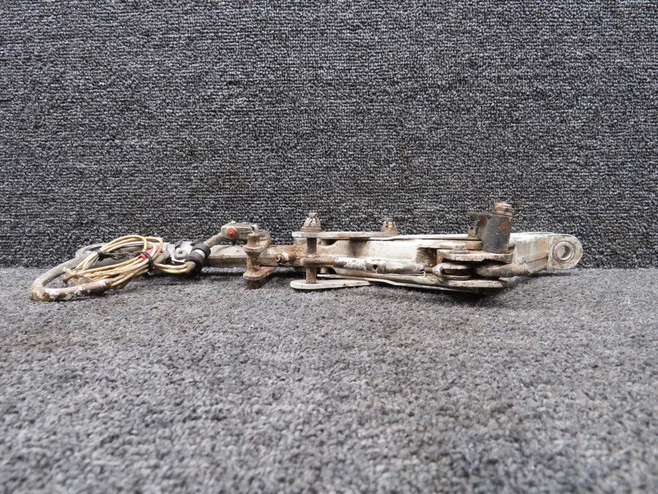 20766 Piper Main Gear Truss and Link Assembly