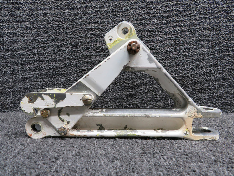 67025-011 Piper PA32R-300T Main Gear Truss Assembly with Hooks RH