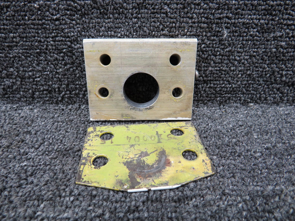 210067-7, 510004-15 Mooney M20E Main Gear Bracket Attachment and Plate LH